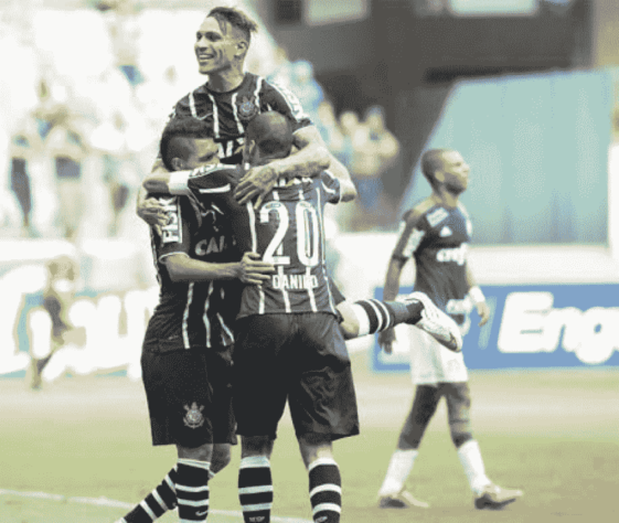 Assim como ganhou o primeiro encontro na sua arena, o Corinthians também foi o vencedor na primeira oportunidade que o Dérbi aconteceu no novo estádio do Palmeiras. Na primeira fase do Paulistão de 2015, Danilo marcou o gol da vitória corintiana por 1 a 0. 