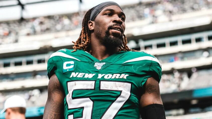 8. C.J. Mosley (New York Jets): Mais um atleta que optou por não atuar em 2020, Mosley também perdeu praticamente toda a temporada anterior por lesão. Ele chega com status o suficiente para entrar nesta lista porque, nos cinco anos anteriores de carreira, ele foi All-Pro e Pro Bowler em quatro. O linebacker ainda tem bastante tempo de contrato para provar que o investimento dos Jets valeu a pena.