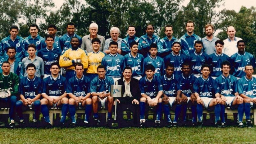 1996: Cruzeiro (campeão) x Palmeiras - Placar agregado: 3 x 2