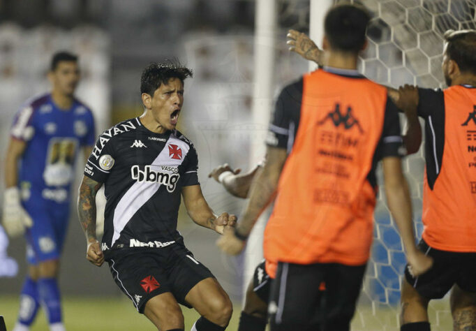 13º - Santos 2x2 Vasco - Campeonato Brasileiro 2020. Cano marcou de pênalti um dos gols do empate na Vila Belmiro. 