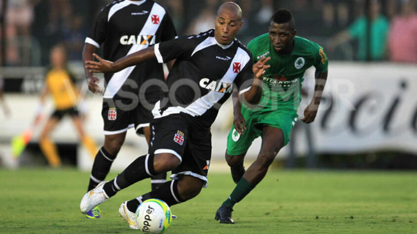 Campeonato Carioca 2014: Vasco 1x1 Boavista - São Januário - Gols: Reginaldo (VAS) e Cascata (BOA).