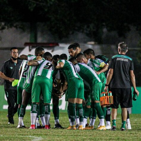 REBAIXAMENTO - Juventude - A esmagadora maioria da redação do LANCE! acredita em um rebaixamento do Juventude. Somente uma pessoa imagina que a equipe gaúcha fique fora do Z4 e termine no meio da tabela do Brasileirão.