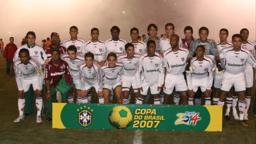 A história tricolor, no entanto, serve de inspiração ao mostrar que o Fluminense já conseguiu outras classificações do tipo, após resultados negativos em casa. 