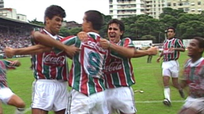 Final nas Laranjeiras - O tradicional estádio do Fluminense, Manoel Schwartz, mais conhecido como as Laranjeiras, não é utilizado desde 2003. Entretanto, em 1993, o Tricolor conquistou o último título no estádio, após vencer o Volta Rodonda por 1 x 0 na decisão da Taça Guanabara. 