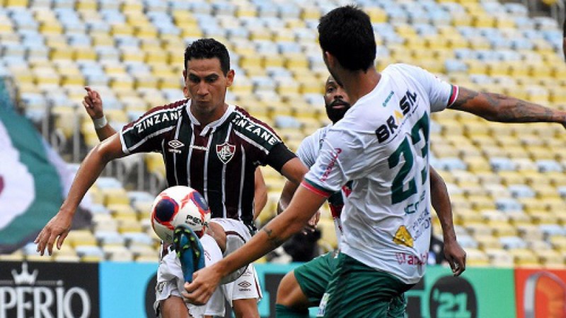 A Portuguesa derrotou o Fluminense por 3 a 0, no Maracanã, em partida válida pela segunda rodada do Campeonato Carioca, neste domingo. Com alguns erros individuais, o Tricolor sofreu seu segundo revés na competição. Confira as notas do Lance! (Por Gabriel Grey) 