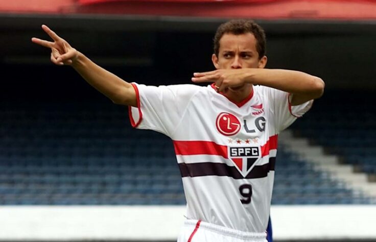 03º) França - 69 gols: o atacante jogou no São Paulo entre 1996 e 2002. 