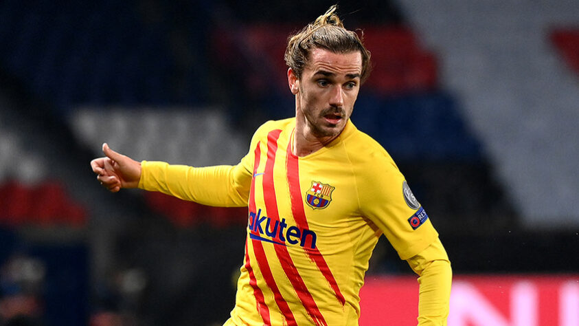 Griezmann: muito abaixo desde a sua chegada no Barcelona e fazendo sua melhor temporada com os Culés, Griezmann pode estar deixando o clube catalão em uma medida de Joan Laporta para renovar o elenco.