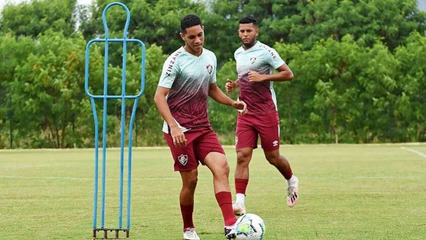 Gustavo Apis - meio-campista - 21 anos - contrato até 31/12/2021