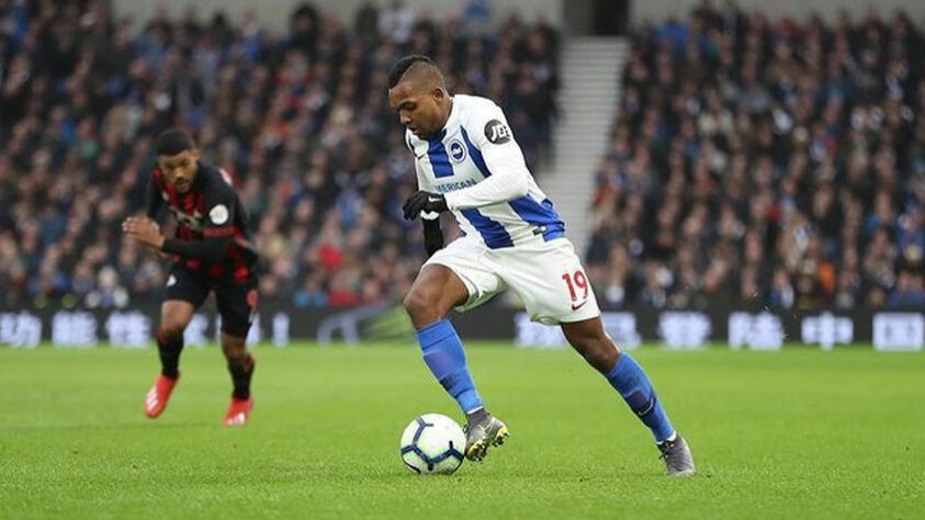 José Izquierdo: atacante - 28 anos - colombiano - Contrato terminado com o Brighton - Valor de mercado: 4 milhões de euros (cerca de R$ 24,1 milhões na cotação atual).