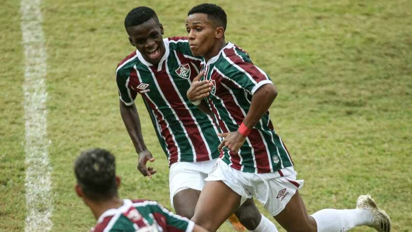 Na base, o Tricolor conquistou o título do Campeonato Brasileiro Sub-17, mas ficou com o vice na Copa do Brasil e na Supercopa. 