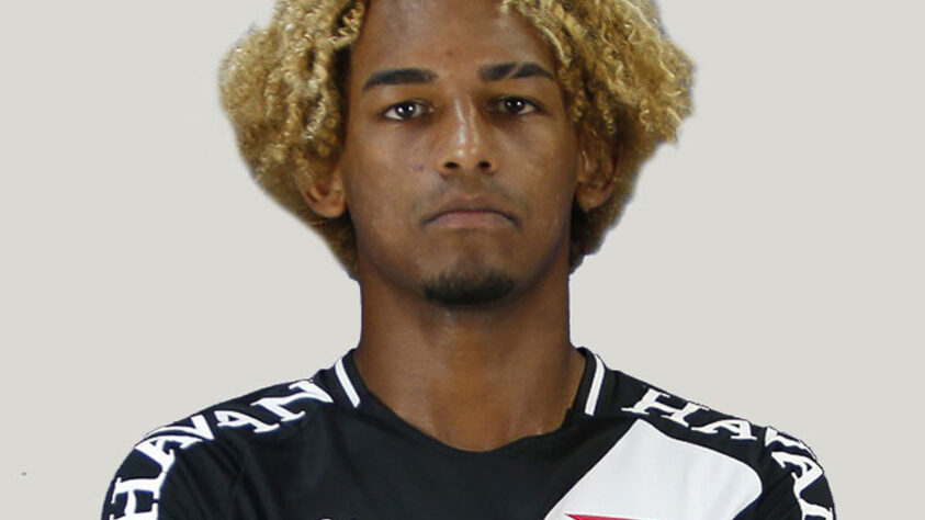 NEGOCIANDO - Enquanto se movimenta para reforçar o time, o Vasco também pode ter saídas do elenco. O meia MT é alvo do Athletico-PR e negocia a transferência para a equipe de Curitiba. A informação foi publicada primeiramente pelo site "Uol" e confirmada pelo LANCE!.