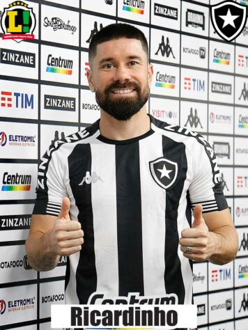 Ricardinho: 5,5 - O experiente meio campista foi talvez quem mais tocou na bola pelo Botafogo no primeiro tempo. Porém, escalado com o objetivo de alçar bolas na área, o jogador acertou apenas um cruzamento para Gilvan, que acabou mandando para fora. Na volta do intervalo, saiu para a entrada do estreante Chay.