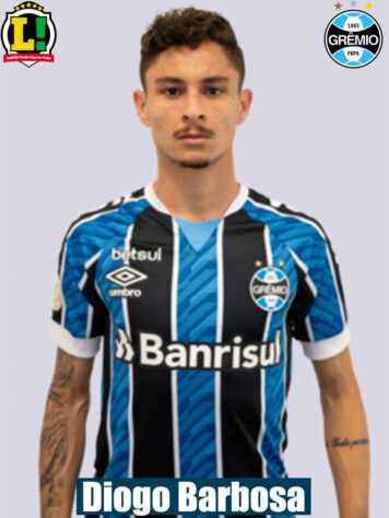 DIOGO BARBOSA - 5,5: Apareceu mais no ataque, mas errou muitos passes. Pareceu nervoso durante a partida.