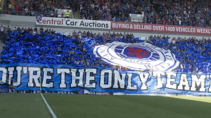 Rangers - Um dos clubes mais tradicionais da Escócia e da Europa, o Rangers foi rebaixado em 2012 para a quarta divisão escocesa após declarar falência.