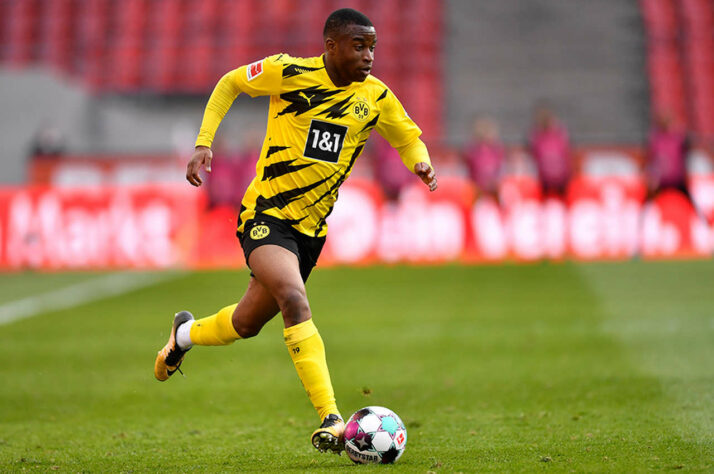 Youssoufa Moukoko (16 anos) - Posição: meia - Clube: Borussia Dortmund.