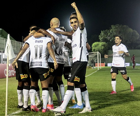 O Corinthians não teve boa atuação, mas avançou pelo Retrô na Copa do Brasil na disputa de pênaltis, após empatar em 1 a 1 no tempo normal, na noite desta sexta-feira, em Saquarema (RJ). Otero foi o melhor em campo do Timão, com bonito gol de falta e outros lances perigosos. Veja a nota de todos os jogadores no LANCE! (por Redação São Paulo).