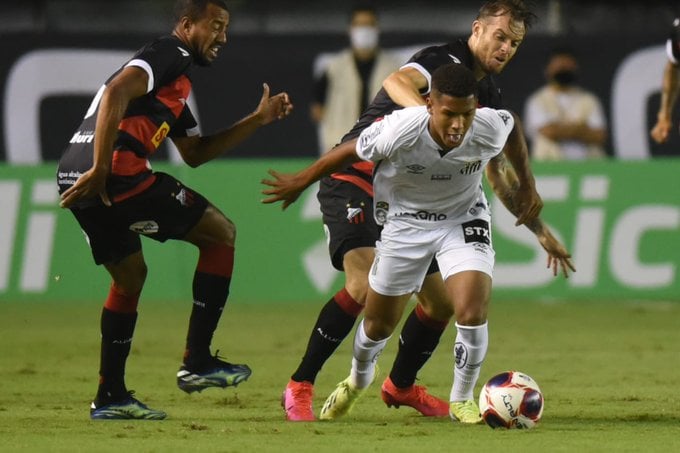 Ângelo Gabriel: atacante – brasileiro – 16 anos – clube atual: Santos – atual valor de mercado: 1 milhão de euros