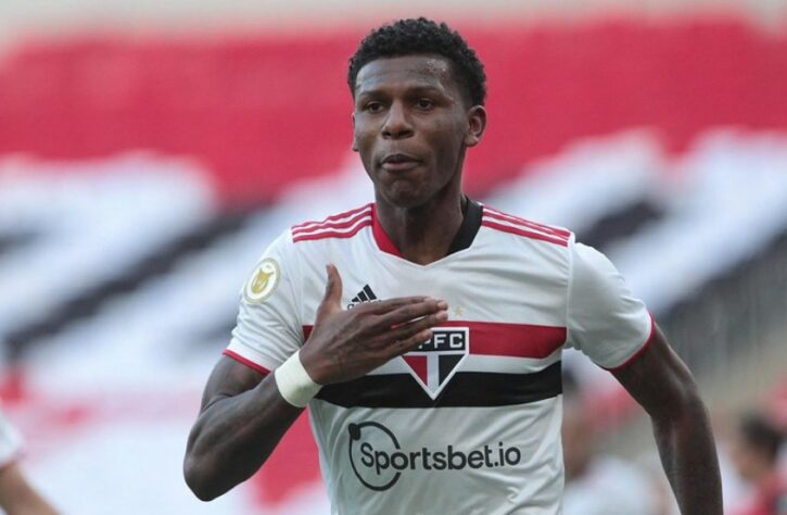 Nesta semana, o zagueiro Arboleda segue negociando a renovação de contrato com o São Paulo. Por isso, o LANCE! mostra a duração dos vínculos dos jogadores do Tricolor, de acordo com o site 'Transfermarkt'