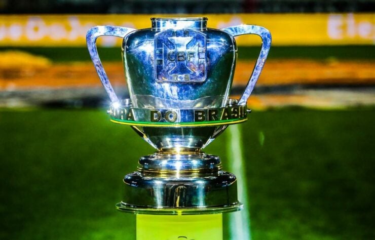 Copa do Brasil: a CBF já declarou que seguirá com os jogos da Copa do Brasil e está realocando os jogos já marcados para cidades que permitem a realização de jogos.