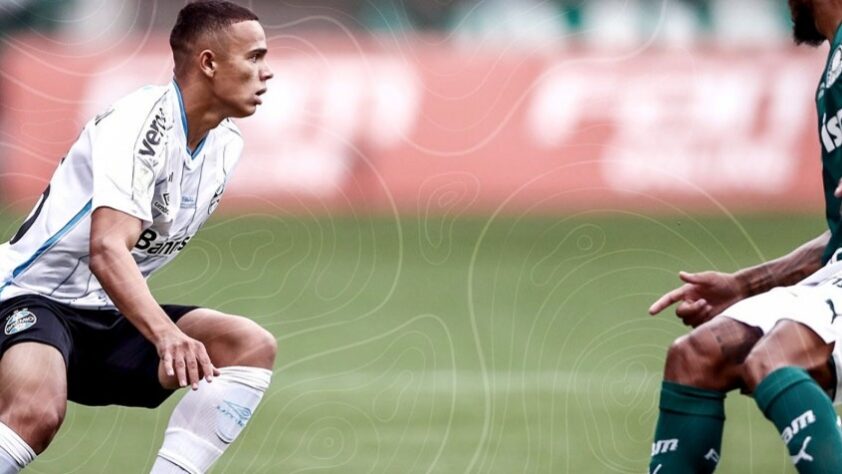 O Grêmio foi ao Allianz Parque precisando vencer o Palmeiras para ser campeão da Copa do Brasil. No entanto, o goleiro Paulo Victor falhou nos dois gols e o ataque gremista não assustou. Veja as notas do LANCE!. (Por Gabriel Santos)