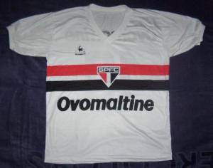 1984 - Ovomaltine - Outra marca que apareceu no espaço da camisa são-paulina foi o achocolatado Ovomaltine, também no Campeonato Paulista.