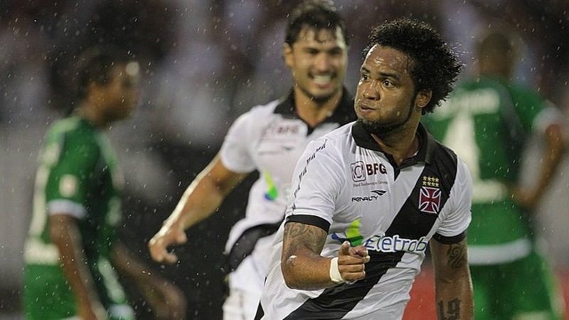 2013 - Vasco rebaixado / Na 9ª rodada estava na 8ª colocação com 13 pontos