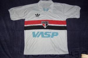 1986 -VASP -  Outro patrocinador máster daquele ano foi a extinta Viação Aérea São Paulo, conhecida como VASP.