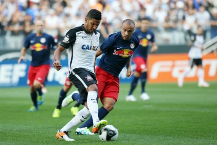 Pelas quartas de final do Paulistão de 2016, o Corinthians goleou o Red Bull Brasil por 4 a 0, na Neo Química Arena. Giovanni Augusto, André, Alan Mineiro e Lucca fizeram os gols corintianos. 