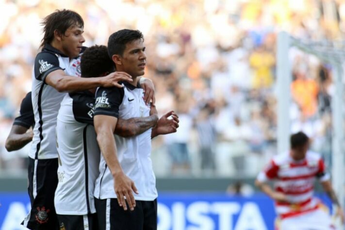 Mesmo com time alternativo, o Corinthians goleou o modesto Linense, na primeira fase do Paulistão de 2016, com show paraguaio. O atacante Romero fez dois, o zagueiro Balbuena fez um e o lateral brasileiro Edilson foi o único "nativo local" a balançar as redes. 