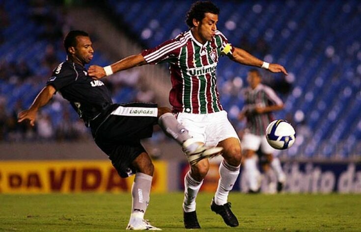 2009 - Fluminense 1 x 0 Botafogo, pelo Brasileiro - O centroavante recebeu na área deu um toque por cima do goleiro e marcou de cabeça. Gol que entrou para hall de um dos gols mais bonitos de sua história no Tricolor.