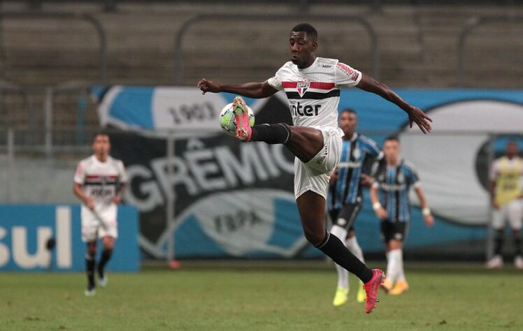 Carneiro - Uma participação em gol.