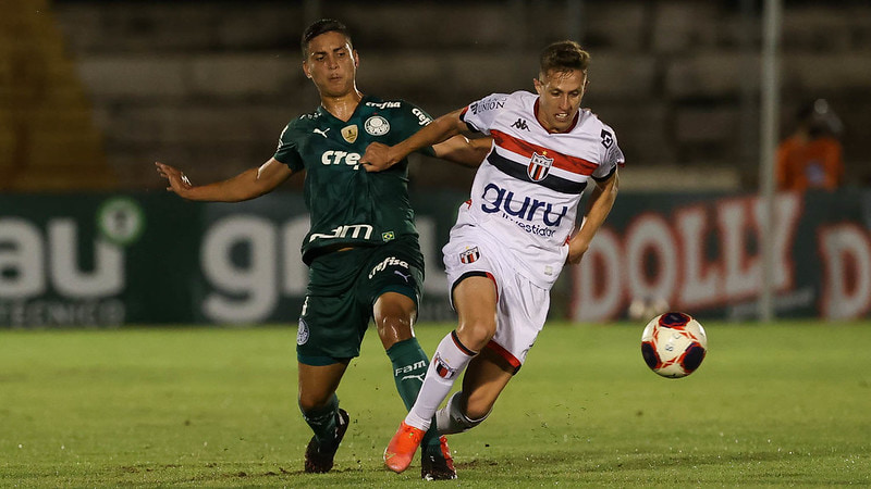 BOTAFOGO-SP: Sobe - Equilíbrio – A equipe de Argel Fuchs não tomou muitos sustos do Palmeiras, sabendo controlar bem a partida. Além disso, chegaram com perigo em alguns momentos à meta de Weverton. / Desce - Pouco brilho – O Palmeiras não tinha muito interesse no jogo e foi com um time majoritariamente reserva, mas o Botafogo não tinha nada com isso e poderia ter incomodado mais o adversário, mas não o fez e pareceu querer administrar o empate até o fim. 