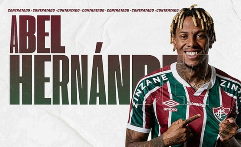 FECHADO – O Fluminense anunciou oficialmente a contratação do atacante Abel Hernández, ex-Internacional, na última sexta-feira (16). O uruguaio, que rescindiu amigavelmente com o Colorado na quarta, assina sem custos um até o final de 2021, com cláusula de renovação para 2022. O jogador já esteve presente no CT Carlos Castilho na última quinta para realizar testes físicos e assinar o contrato.