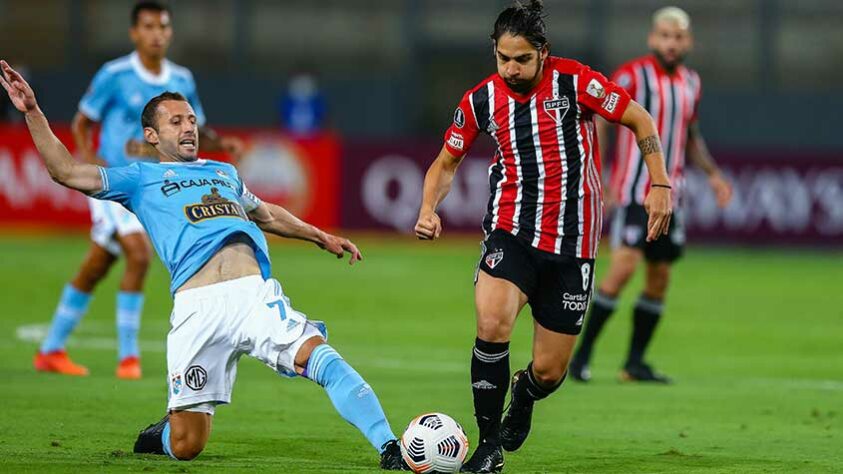 Em jogo válido pela 1ª rodada da fase de grupos da Libertadores 2021, o São Paulo venceu o Sporting Cristal pelo placar de 3 a 0, no Estádio Nacional do Peru. Benítez foi o destaque do jogo ao lado de Luan e ajudaram o Tricolor a vencer na estreia da Libertadores 2021. Confira as notas do São Paulo no LANCE! (por Redação São Paulo) 