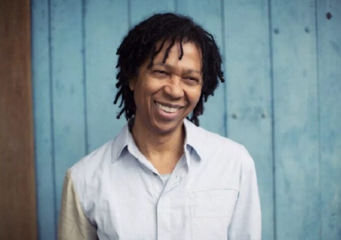 Djavan (brasileiro, cantor de MPB) - Torcedor do CSA / Faz show no Palco Mundo em 10/09 (sábado)