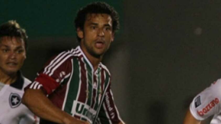 2010 - Fluminense 2 x 1  Botafogo, pelo Carioca - Fred marcou um lindo gol de voleio contra a sua maior vítima na carreira. O atacante é carrasco do rival e já marcou 18 gols contra o Alvinegro. 