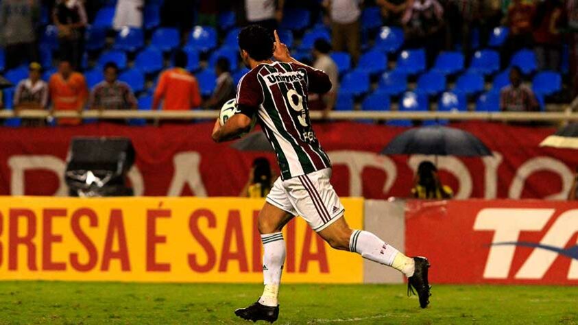 2011 - Fluminense 5 x 4 Grêmio, pelo Brasileiro - Com uma campanha irregular no início, o Fluminense deu uma arrancada e chegou a disputar o título. Em uma das partidas mais emblemáticas da campanha tricolor, Fred simplesmente marcou quatro gols no duelo recheado de viradas. 