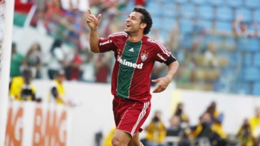 2010 - São Paulo 1 x 4 Fluminense, pelo Brasileiro - No ano do Tri, Fred marcou um dos gols da goleada que aproximou o Fluminense do título. 