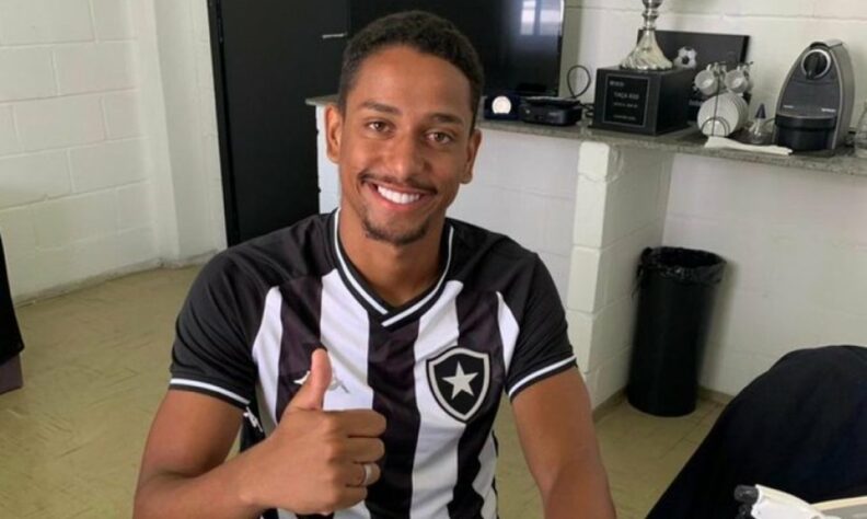 FECHADO - Contratado para defender o time sub-20 do Botafogo, o meio-campista Guilherme Liberato teve o nome publicado Boletim Informativo Diário (BID) da CBF e está apto para defender o Alvinegro de forma oficial.