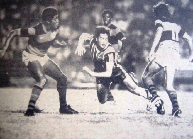1983 - Grêmio 1 x 1 Flamengo, com gol de Baltazar