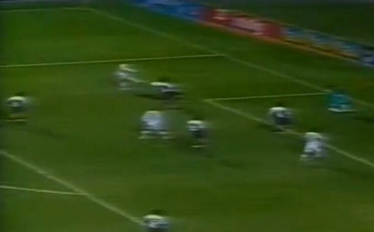 Alemão - O lateral esquerdo marcou um dos quatro gols do São Paulo no jogo contra o Colo-Colo, do Chile. A partida foi disputada no dia 6 de setembro de 2000 e o Tricolor venceu os chilenos por 4 a 0 na Copa Mercosul.
