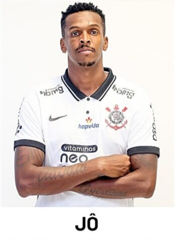 Jô - 5,5 - Com o número de cruzamentos da equipe, poderia ter entrado desde o início. Pelo menos com ele, o Corinthians conseguiu dar mais trabalho na bola aérea