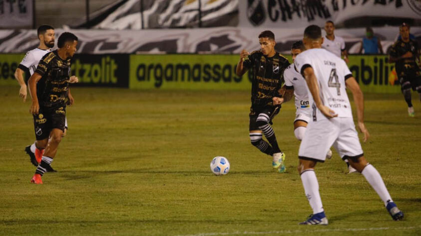 Na Copa do Brasil, o clube sofreu com mais uma eliminação precoce. O Botafogo foi eliminado na segunda fase da competição. Após passar pelo Moto Club em uma vitória por 5 a 0, o Alvinegro empatou em 1 a 1 com o ABC e foi eliminado na disputa de pênaltis. 