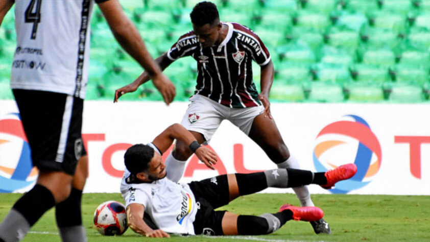 Derrota amarga para o Fluminense e agora o Botafogo está sem chances de se classificar para as semifinais do Carioca. Neste sábado, o Alvinegro não teve boa atuação coletiva e perdeu por 1 a 0 para o rival, no Maracanã. Confira as notas! (Por Jonas Moura - jonasmoura@lancenet.com.br)