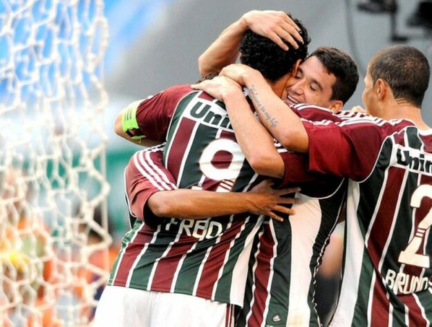 2012 - Fluminense 4 x 1 Botafogo, pelo Carioca - Na primeira partida da final, o Fluminense atropelou o rival com direito a um golaço do artilheiro Fred. O atleta simplesmente emendou uma bicicleta no fundo das redes. 