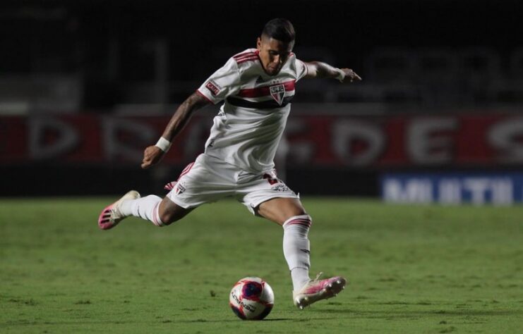 ESQUENTOU - O São Paulo está em grande fase na temporada, com sete vitórias consecutivas e líder geral do Campeonato Paulista. Um dos personagens da equipe no ano é o atacante Galeano, cria das categorias de base do Tricolor. O LANCE! mostra a situação contratual do jogador. Para ter o atleta em definitivo, o Tricolor precisará desembolsar 600 mil dólares (cerca de 3,2 milhões de reais, na cotação de hoje).