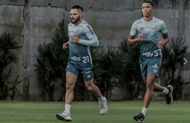Pará (36 anos) - Lateral - Sem clube desde janeiro de 2022 - Último time: Santos.