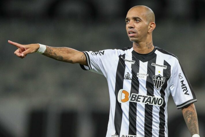 Diego Tardelli: atacante – 36 anos – brasileiro – Contrato terminado com o Atlético-MG - Valor de mercado: 900 mil euros (cerca de R$ 5,4 milhões na cotação atual).