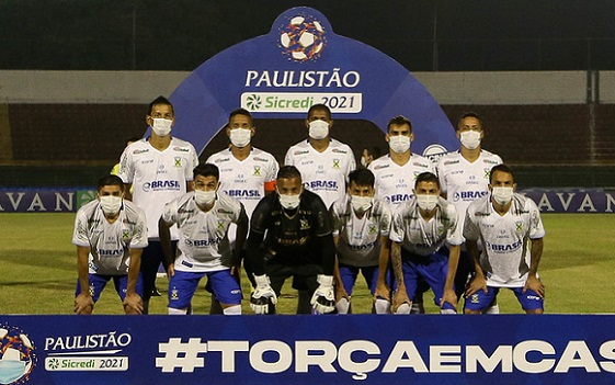 Santo André: Sobe - Bom aproveitamento pelos lados – As principais chances criadas pelo time foram com os laterais e pontas, conseguindo levar muito perigo ao gol de Jaílson em determinados momentos. // Desce - Faltou qualidade para concluir – Apesar de demonstrar disciplina tática e levar perigo com bons lançamentos e jogadas individuais pelos lados, faltou qualidade técnica para concluir as jogadas ou acertar o último passe.