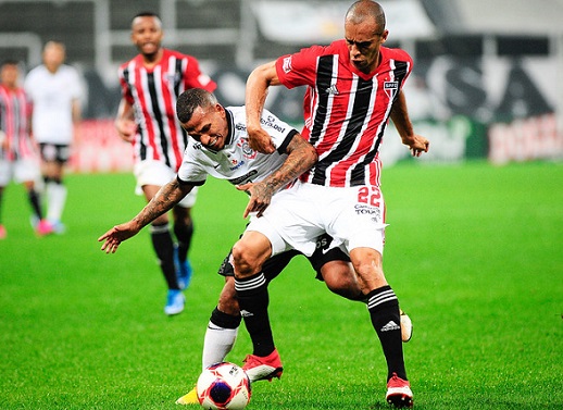 Miranda - 1 gol: ídolo do São Paulo, o zagueiro marcou no empate por 2 a 2 contra o Corinthians, em Itaquera.